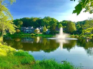 576 Heritage Vlg #D, Southbury, CT