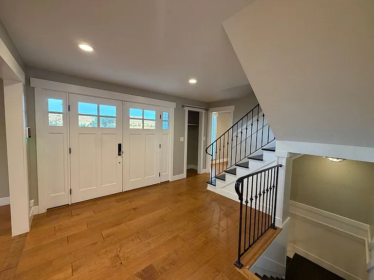 600 N 260 West Cir — Photo 4