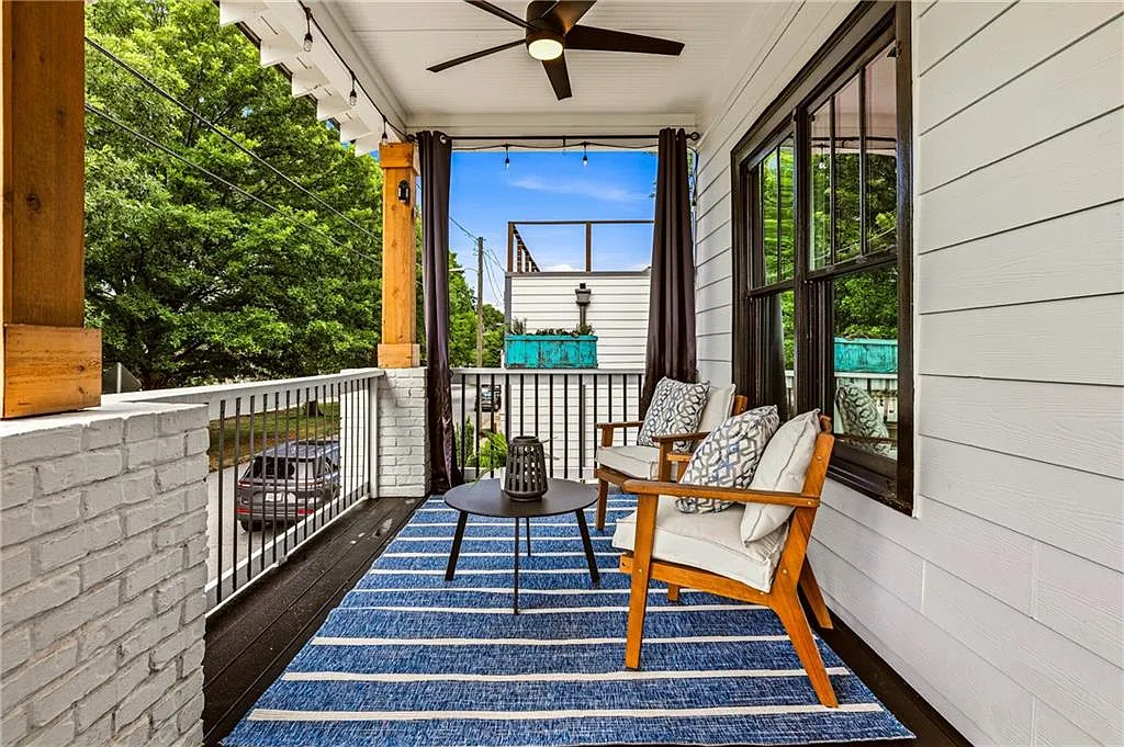 3 bed, 2.0 bath, 1859 sqft, $3,900 — Photo 3
