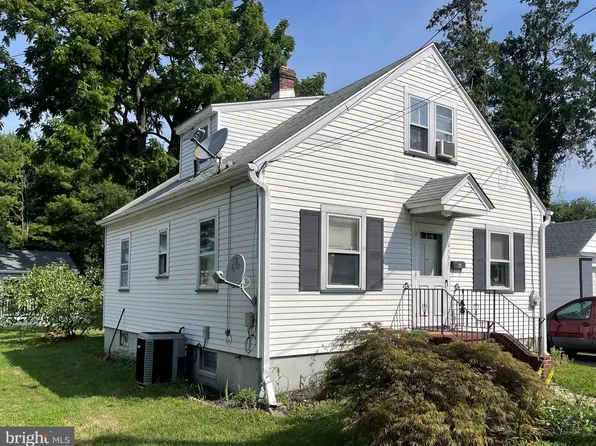 6137 Camden Ave, Pennsauken, NJ 08110