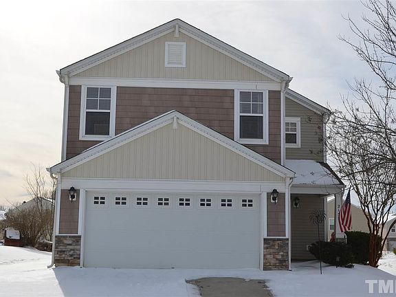 2nd image of 215 Haywards Ln