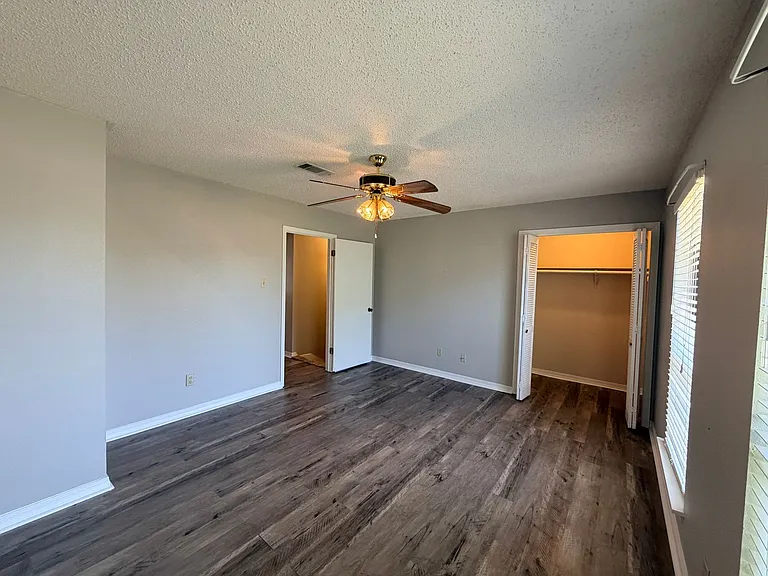 9990 Smugglers Cove Ln — Photo 14