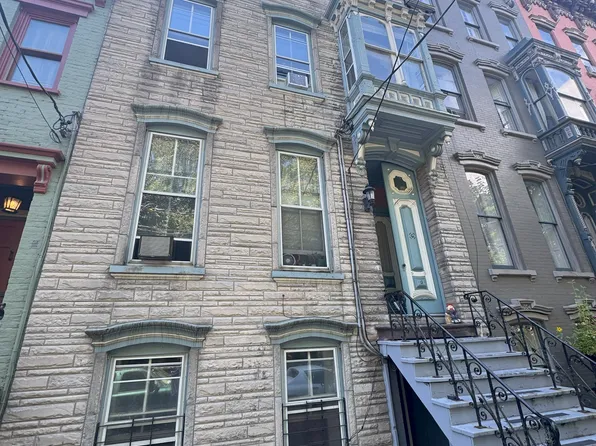 324 Hudson Ave APT 1R, Albany, NY 12210