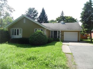 165 S 7th St, Lewiston, NY 14092