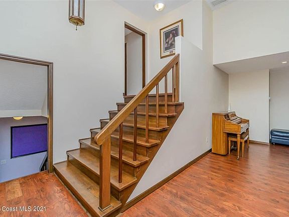5th image of 580 Ora Dell Ave