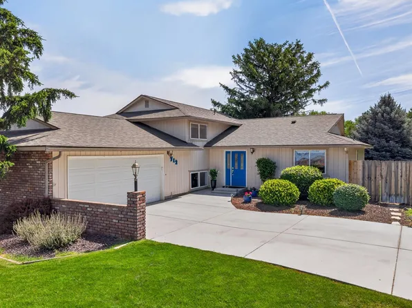 712 N Reed Pl, Kennewick, WA 99336