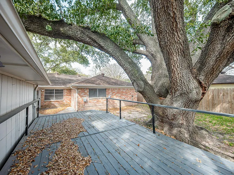 451 Gentilly Dr — Photo 28