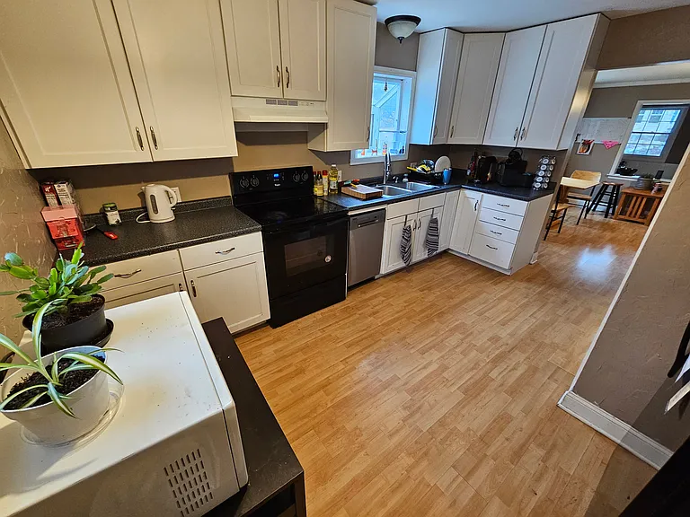 35 Jackson St #1 — Photo 6