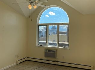 37-11 Broadway #3F, Astoria, NY 11103