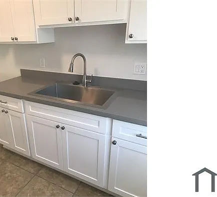 3 bed, 800 sqft, $2,495 — Photo 2