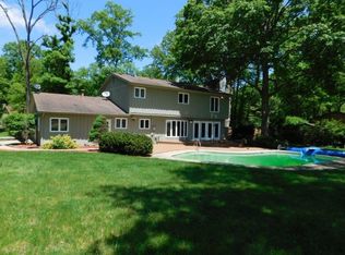 397 E Wildwood Dr, Warsaw, IN
