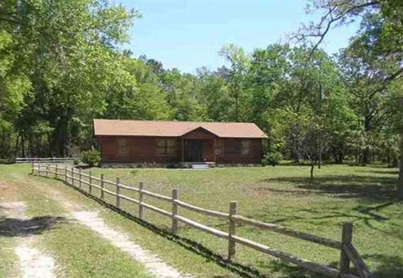1st image of 273 Pine Ln