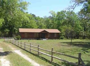 273 Pine Ln, Crawfordville, FL 32327