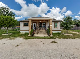 130 Los Arcos Rd, Elgin, TX 78621