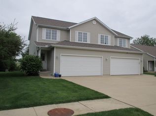 719 Ash Dr, Geneseo, IL 61254