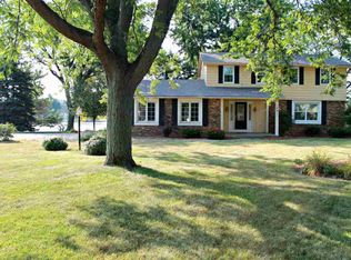 10411 Antelope Ct, Fort Wayne, IN 46804