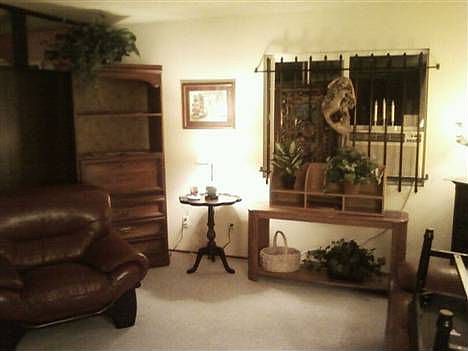 1st image of 834 Highland Dr