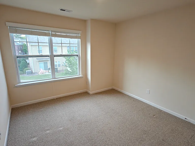4708 Pepperstone Ln — Photo 10