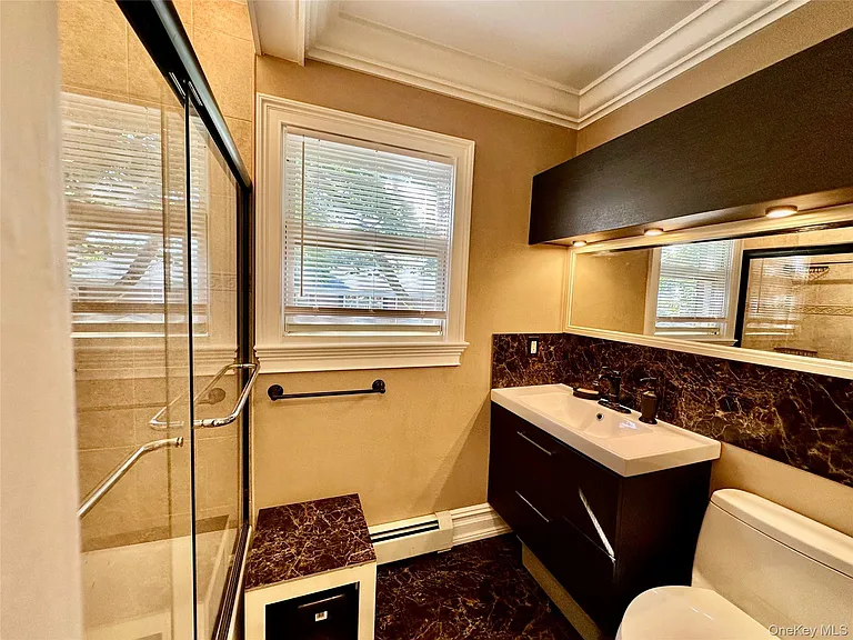 2 Oxford Ct #8012 — Photo 9