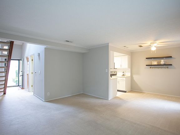 5th image of 2620 Bryan Station Ln