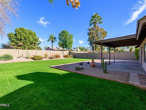 3rd image of 4226 E EVERETT Drive