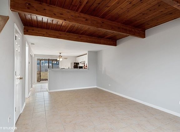 2nd image of 446 Meadow Hill Ln