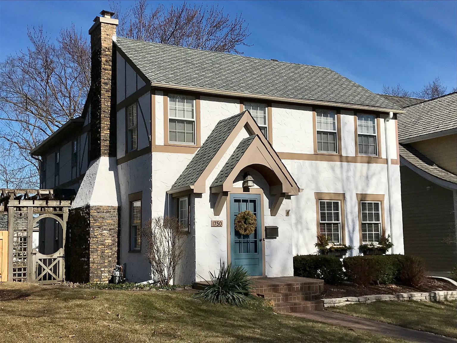1750 Washington Ave photo 1