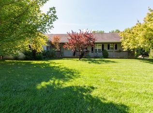 N2885 Balsdon Dr, Lake Geneva, WI 53147