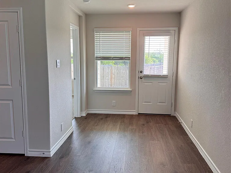 204 Steele Hbr — Photo 18