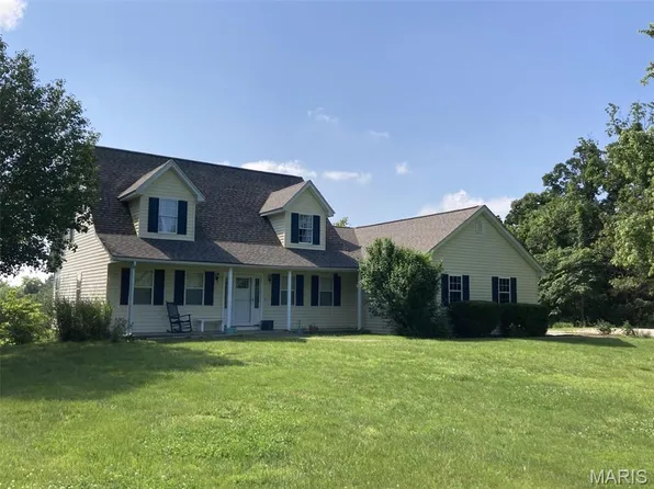 225 Country Crest Ln, Union, MO 63084