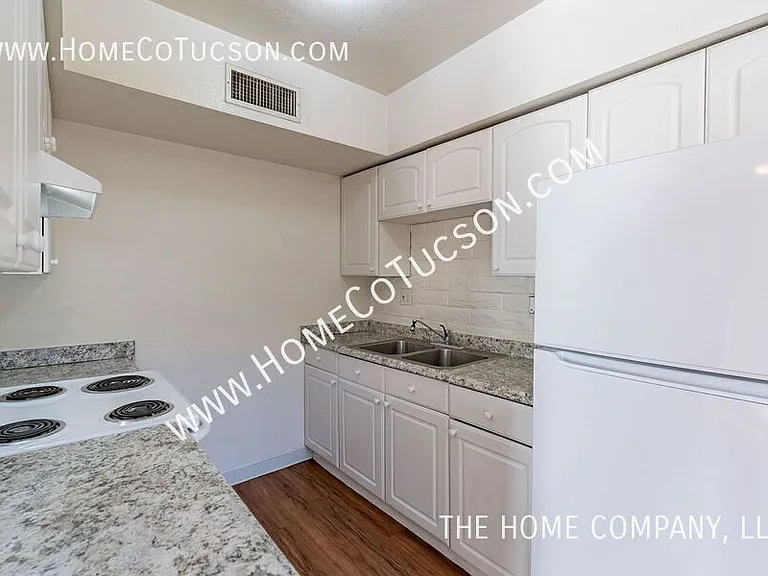 2511 N Fontana Ave — Photo 13