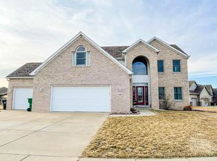 1801 Remington Rd, Pekin, IL 61554