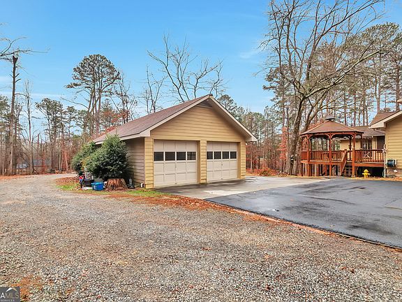 2nd image of 1375 Ridge Rd