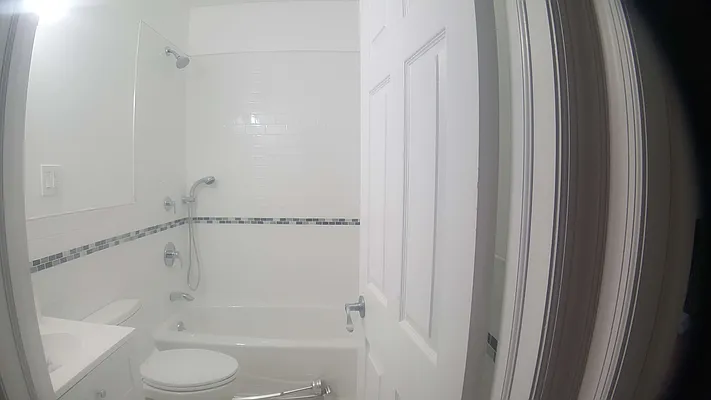 Rented by Sprint Realty | media 6
