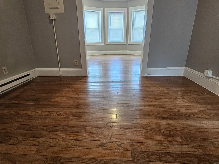 197 N Main St — Photo 8