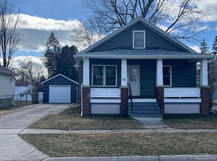 1612 Lyon St, Port Huron, MI 48060