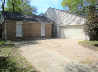 700 Barbara Ln, Conroe, TX 77301