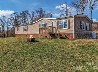 28 Frank Lawson Ln, Leicester, NC 28748