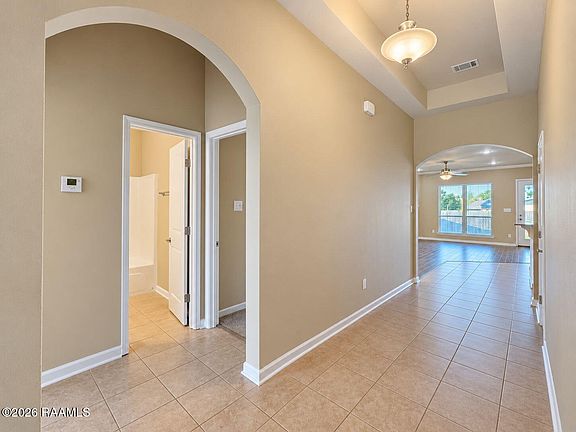 5th image of 102 Franklin Ln