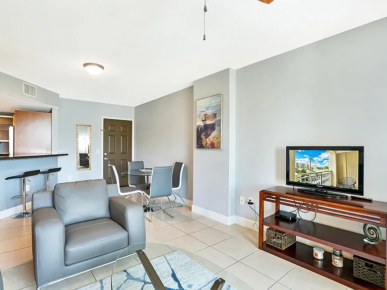 610 Clematis St #538 — Photo 4