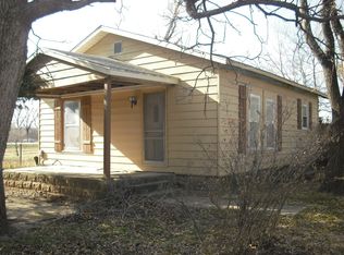 805 Walch Rd, Winfield, KS 67156