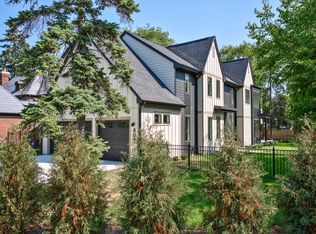 809 Lenox Rd, Glenview, IL 60025