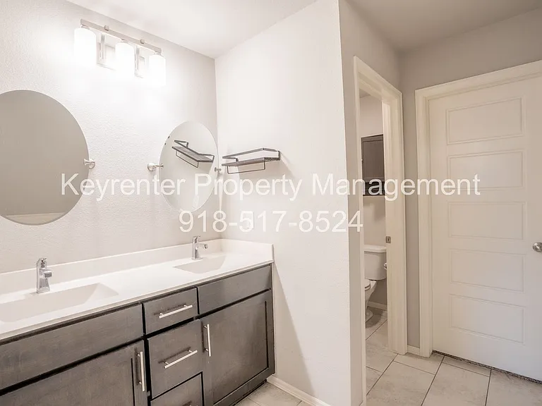 12303 N 130th East Ave — Photo 15