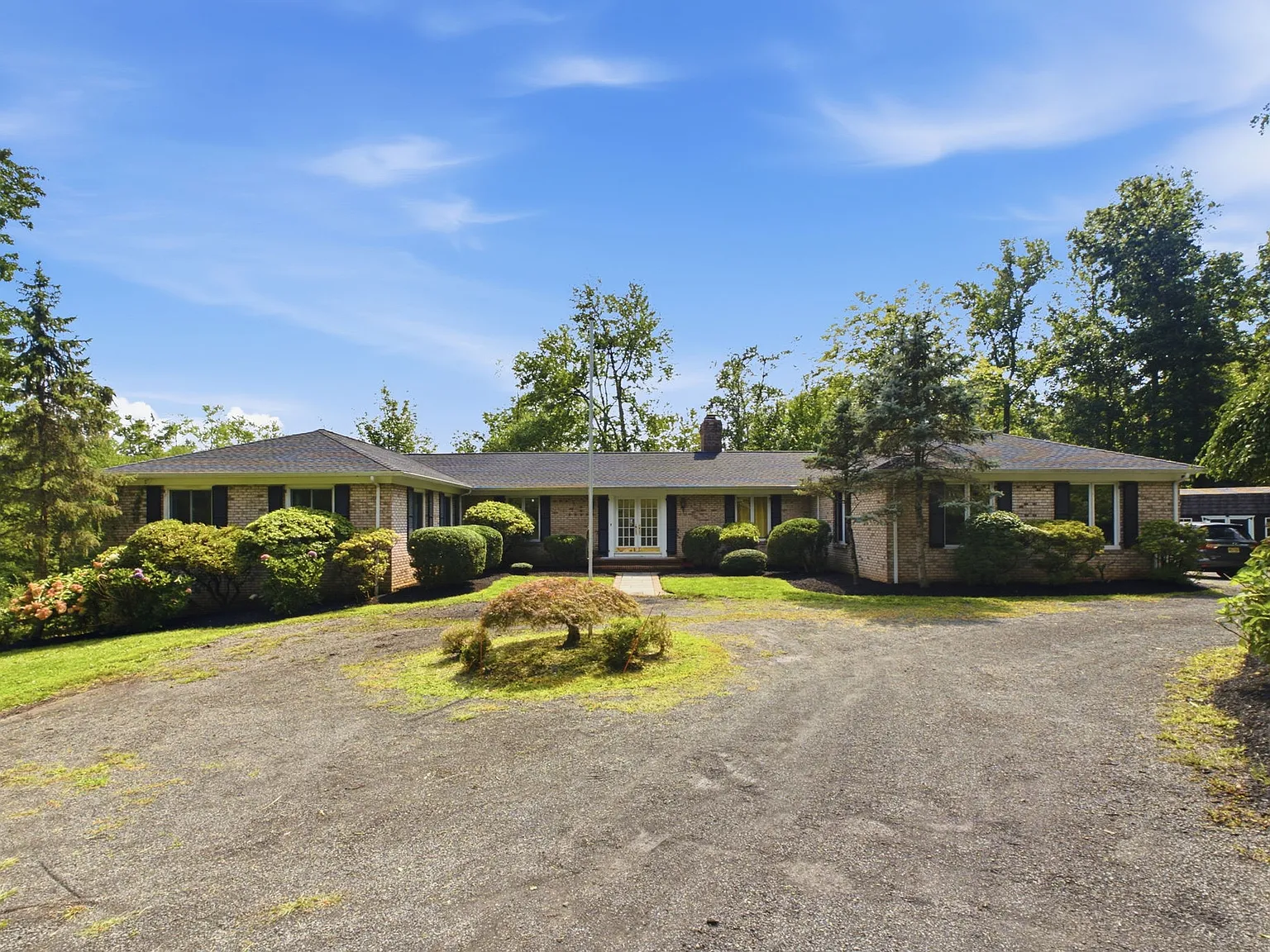 4 bed, 3.5 bath, 2586 sqft, $7,000 — Photo 3