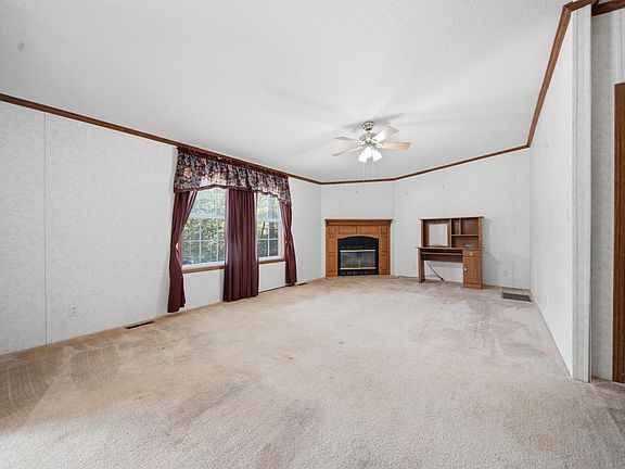 5th image of 258 Rimrock Rd