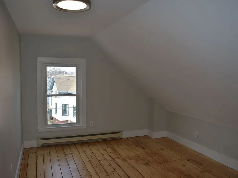204 High St — Photo 4