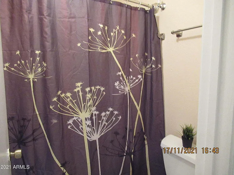 2324 W Highland Ct — Photo 42