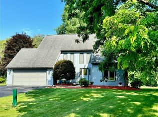 10 Frandin Path, Liverpool, NY 13090