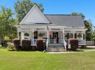 89 S Dooley St, Hawkinsville, GA 31036