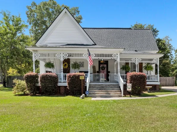 89 S Dooley St, Hawkinsville, GA 31036